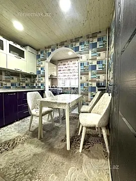 Satılır 2 otaqlı köhnə tikili 60 m²