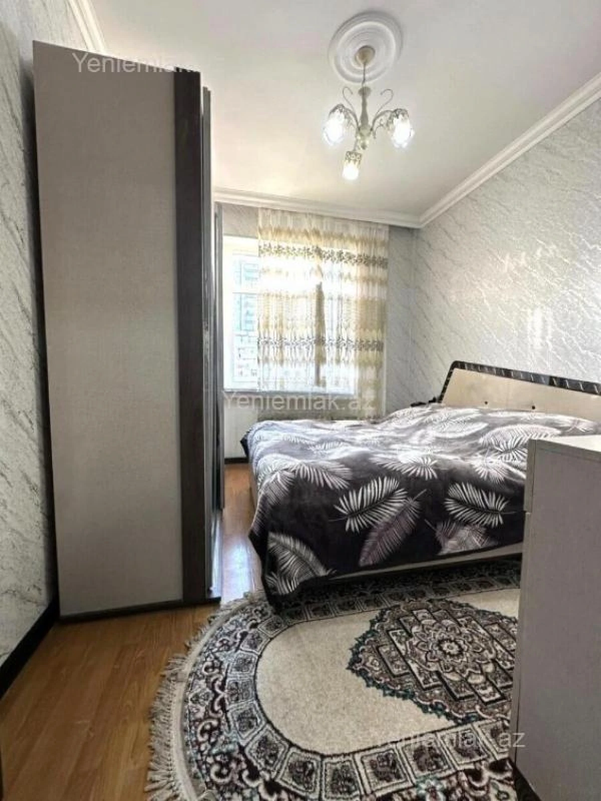 Satılır 2 otaqlı köhnə tikili 60 m²