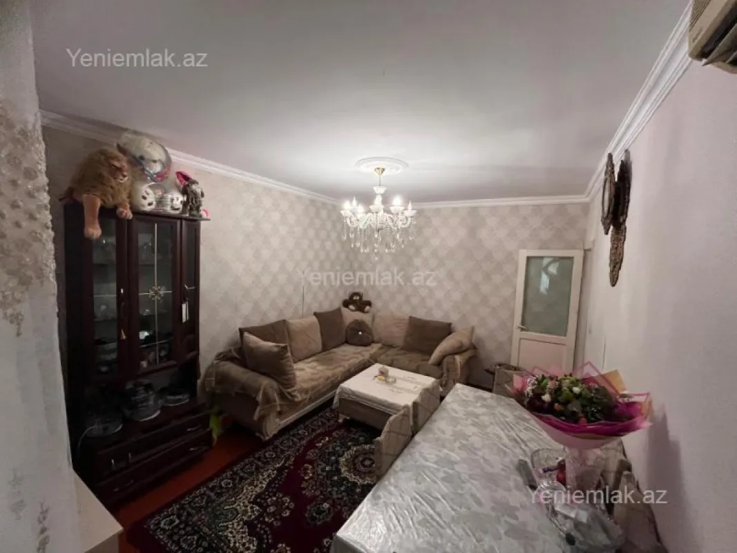 Satılır 2 otaqlı köhnə tikili 50 m²