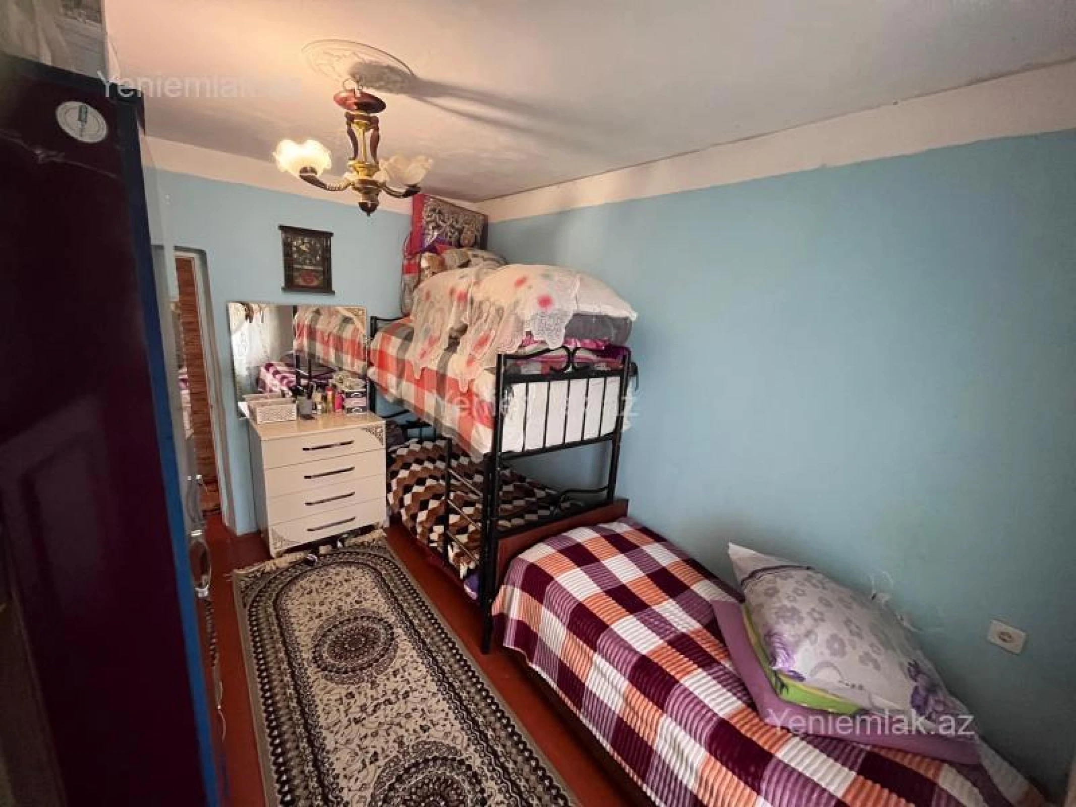 Satılır 2 otaqlı köhnə tikili 50 m²