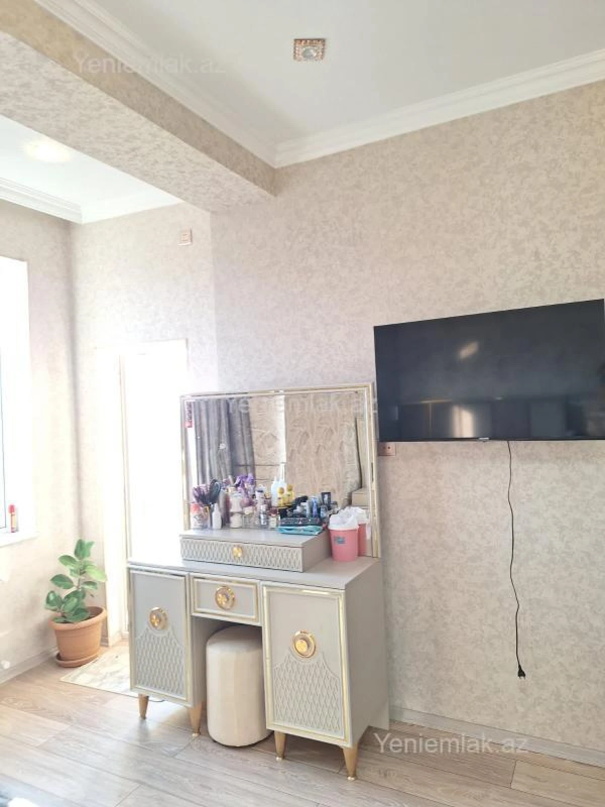 Satılır 3 otaqlı yeni tikili 67 m²