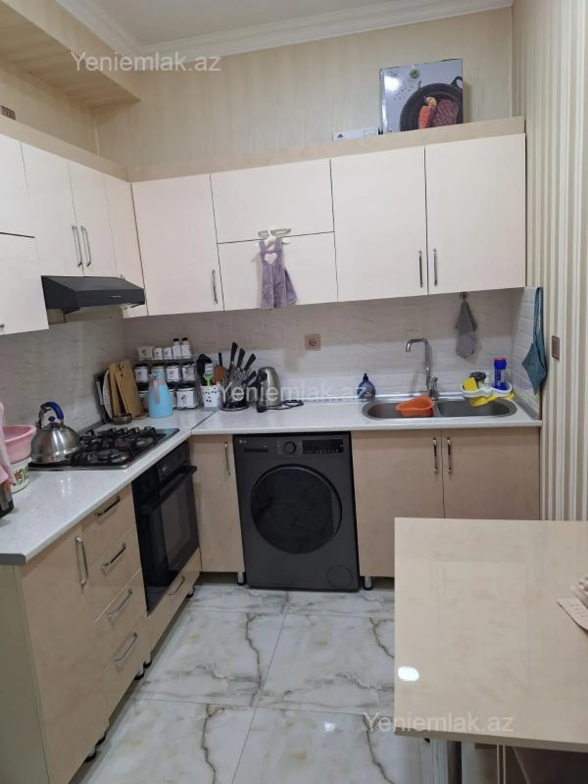 Satılır 3 otaqlı yeni tikili 67 m²