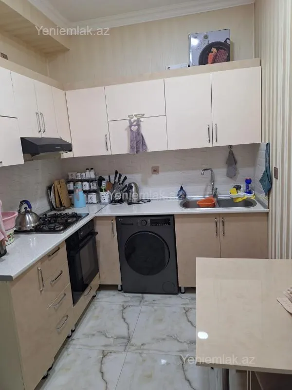 Satılır 3 otaqlı yeni tikili 67 m²