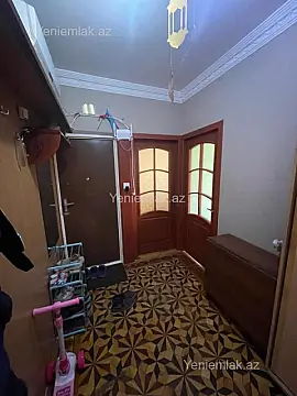 Satılır 2 otaqlı köhnə tikili 61 m²