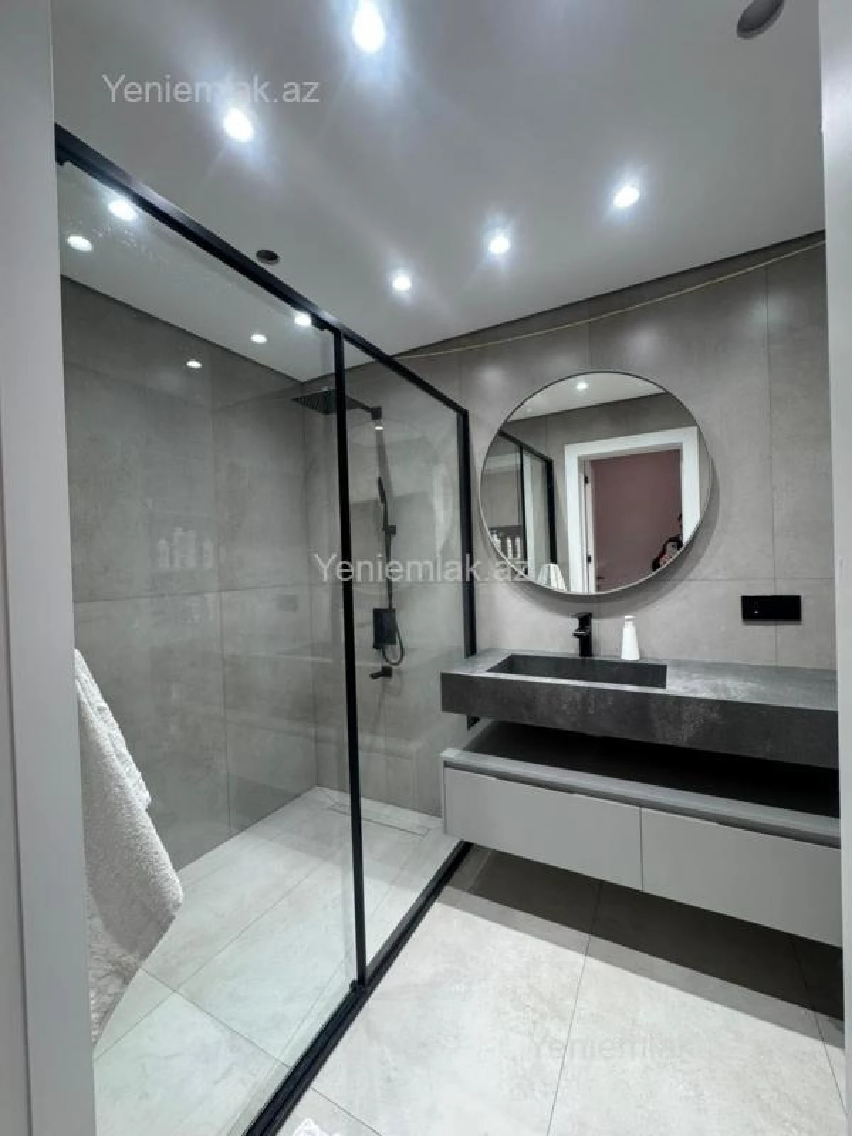 Satılır 6 otaqlı həyət evi 340 m²