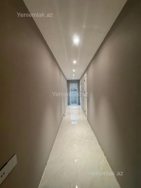 Satılır 6 otaqlı həyət evi 340 m²