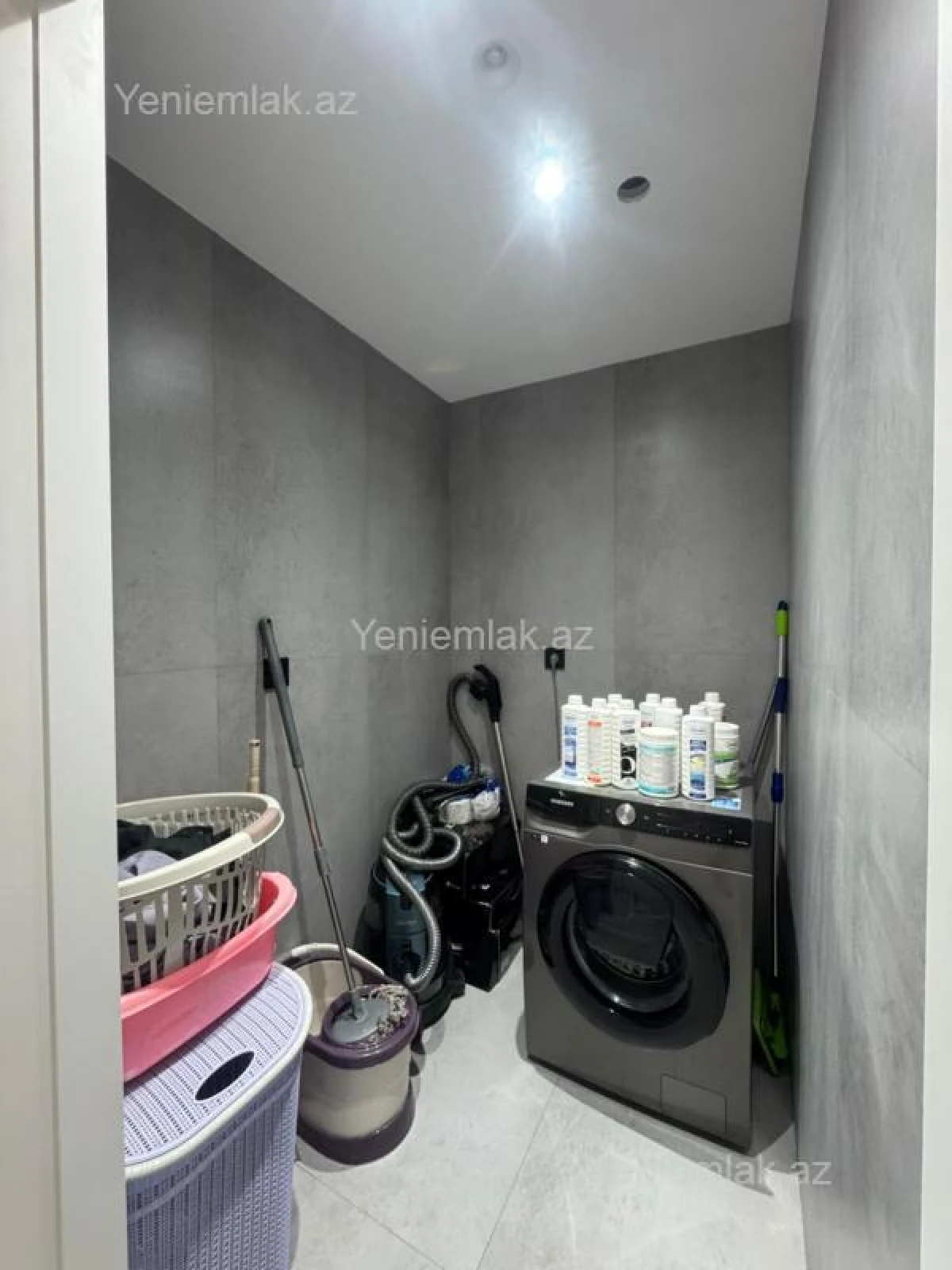 Satılır 6 otaqlı həyət evi 340 m²