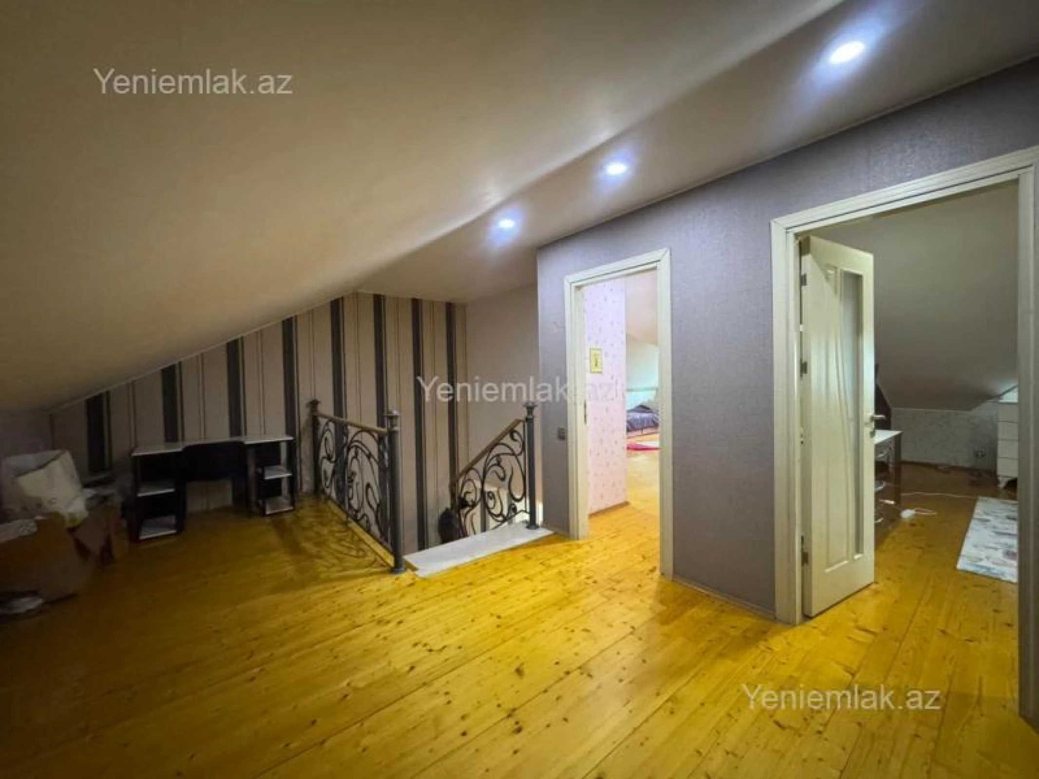 Satılır 6 otaqlı həyət evi 340 m²