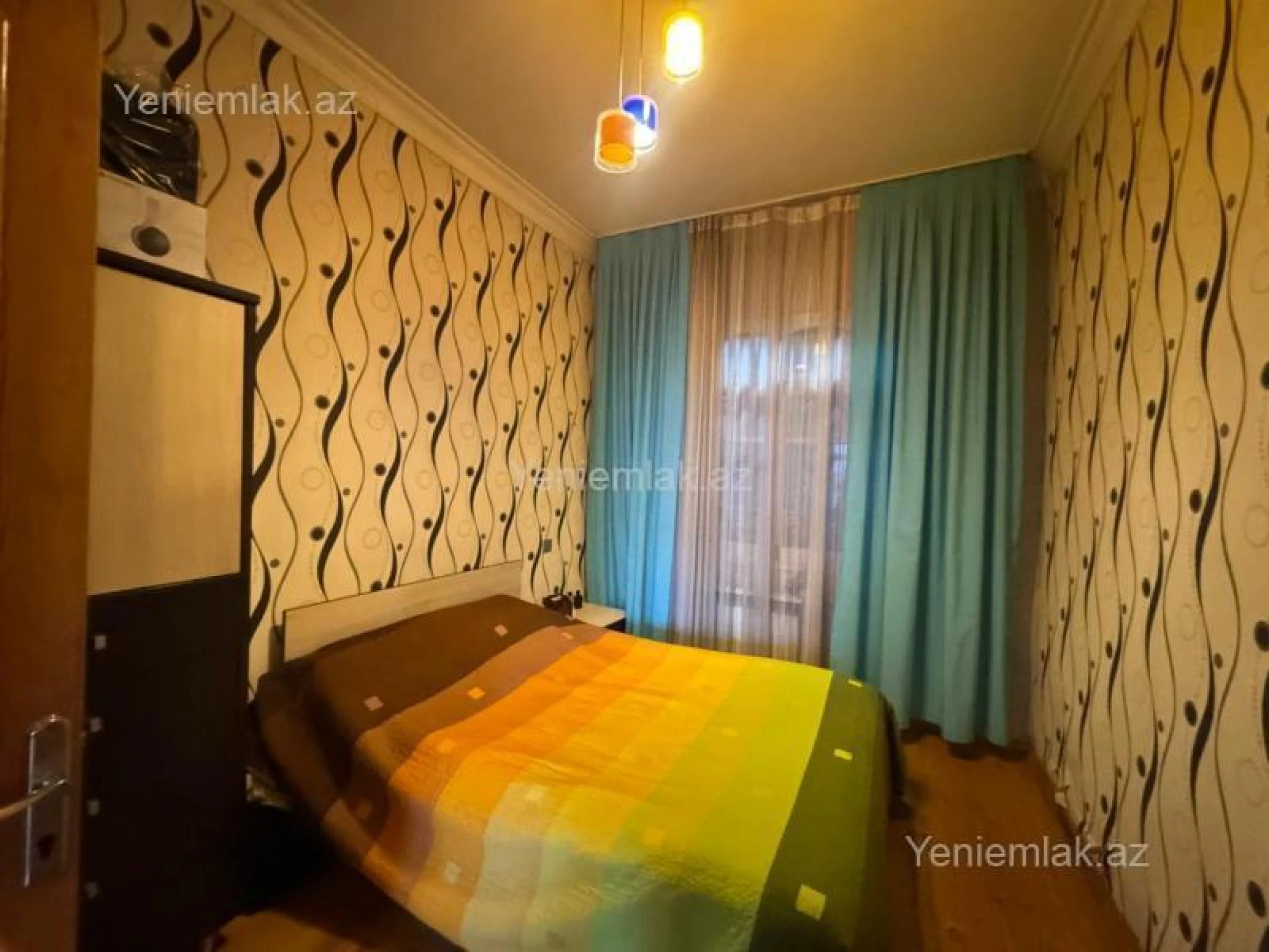 Satılır 6 otaqlı həyət evi 340 m²