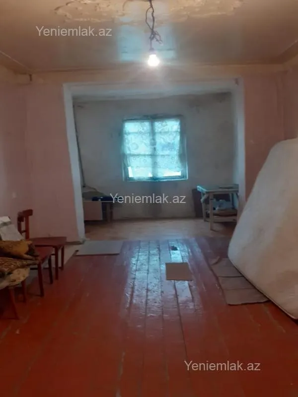Satılır 2 otaqlı köhnə tikili 53 m²