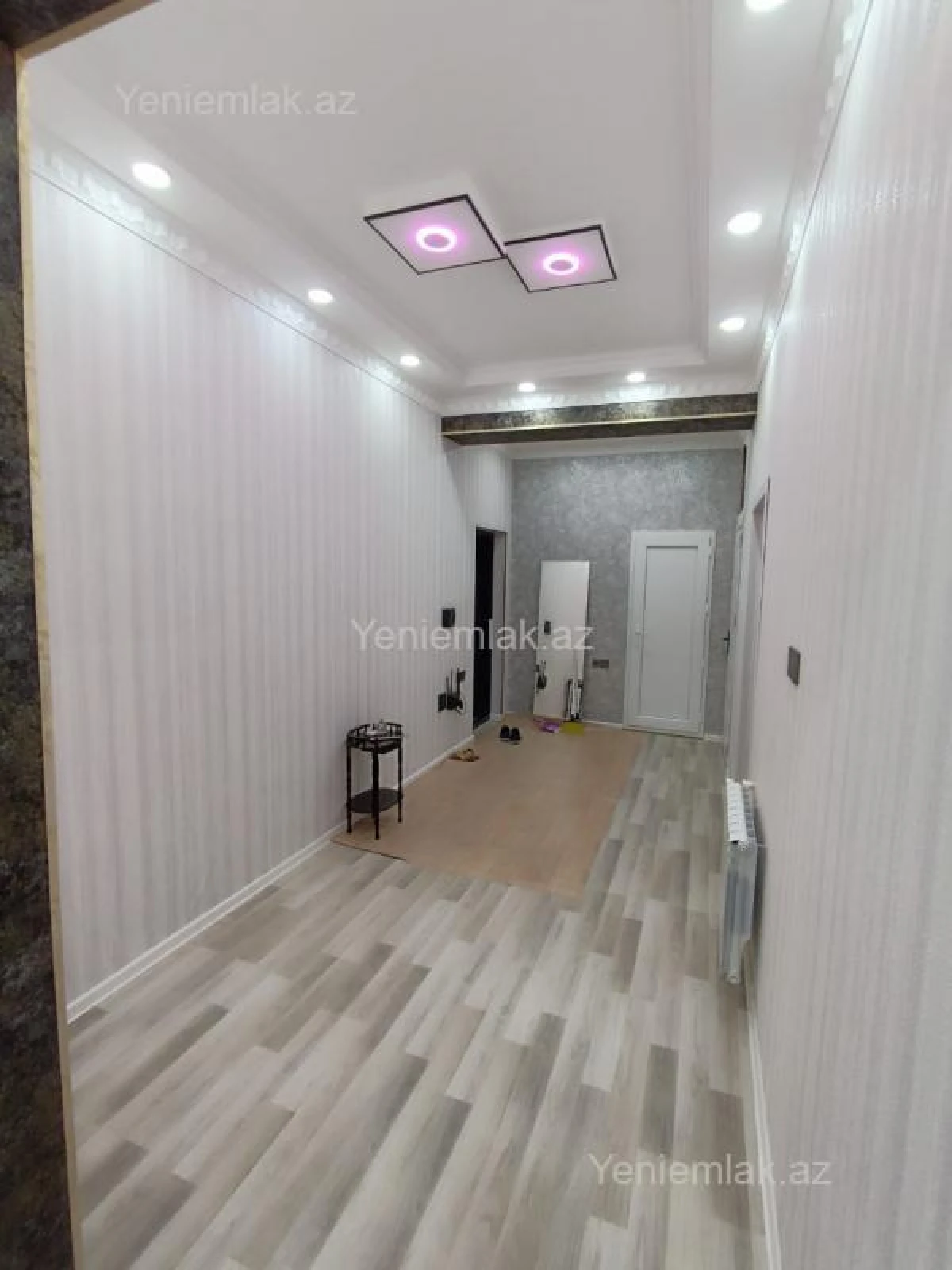 Satılır 3 otaqlı yeni tikili 105 m²