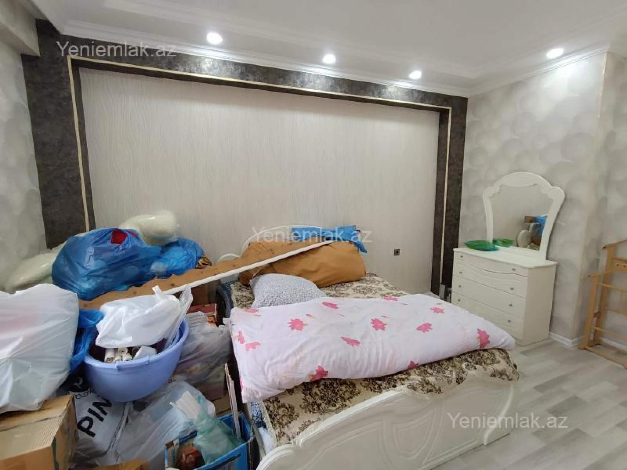 Satılır 3 otaqlı yeni tikili 105 m²