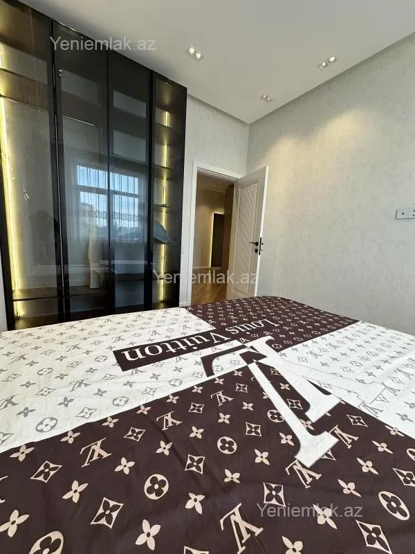 Satılır 2 otaqlı yeni tikili 56 m²