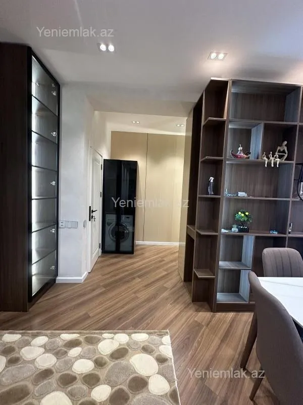 Satılır 2 otaqlı yeni tikili 56 m²