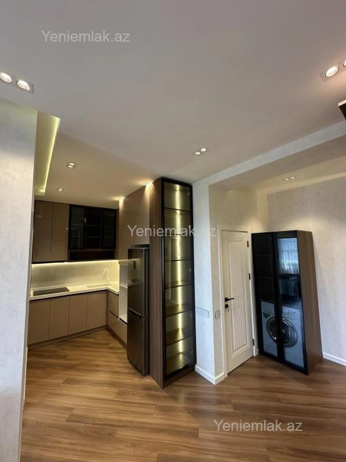 Satılır 2 otaqlı yeni tikili 56 m²