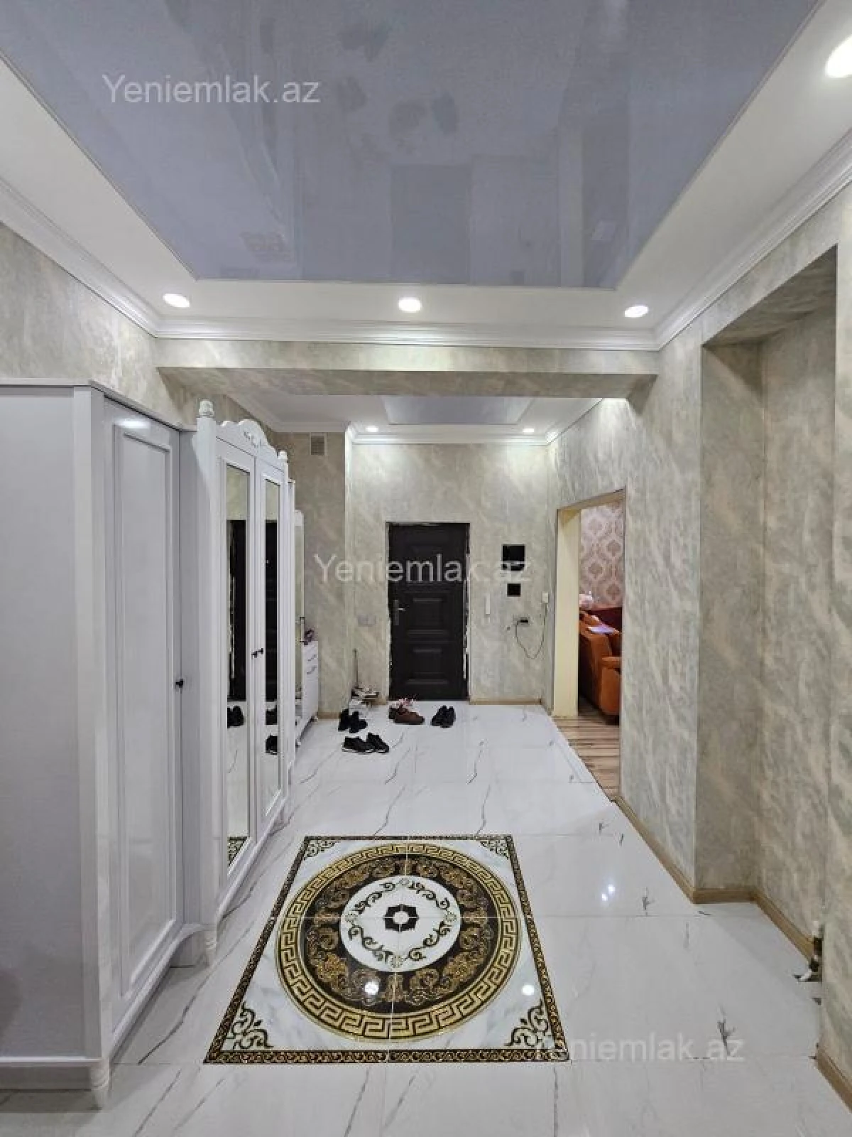 Satılır 2 otaqlı yeni tikili 98 m²