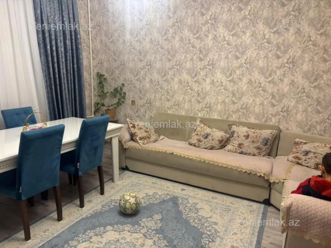 Satılır 2 otaqlı köhnə tikili 54 m²