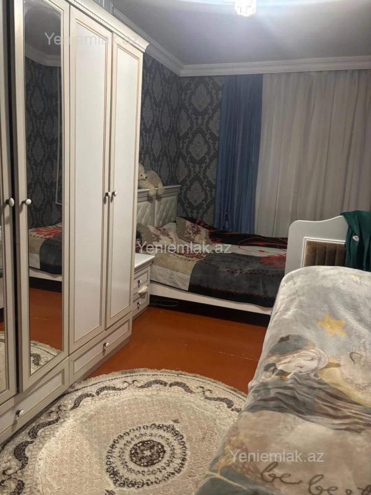 Satılır 2 otaqlı köhnə tikili 54 m²