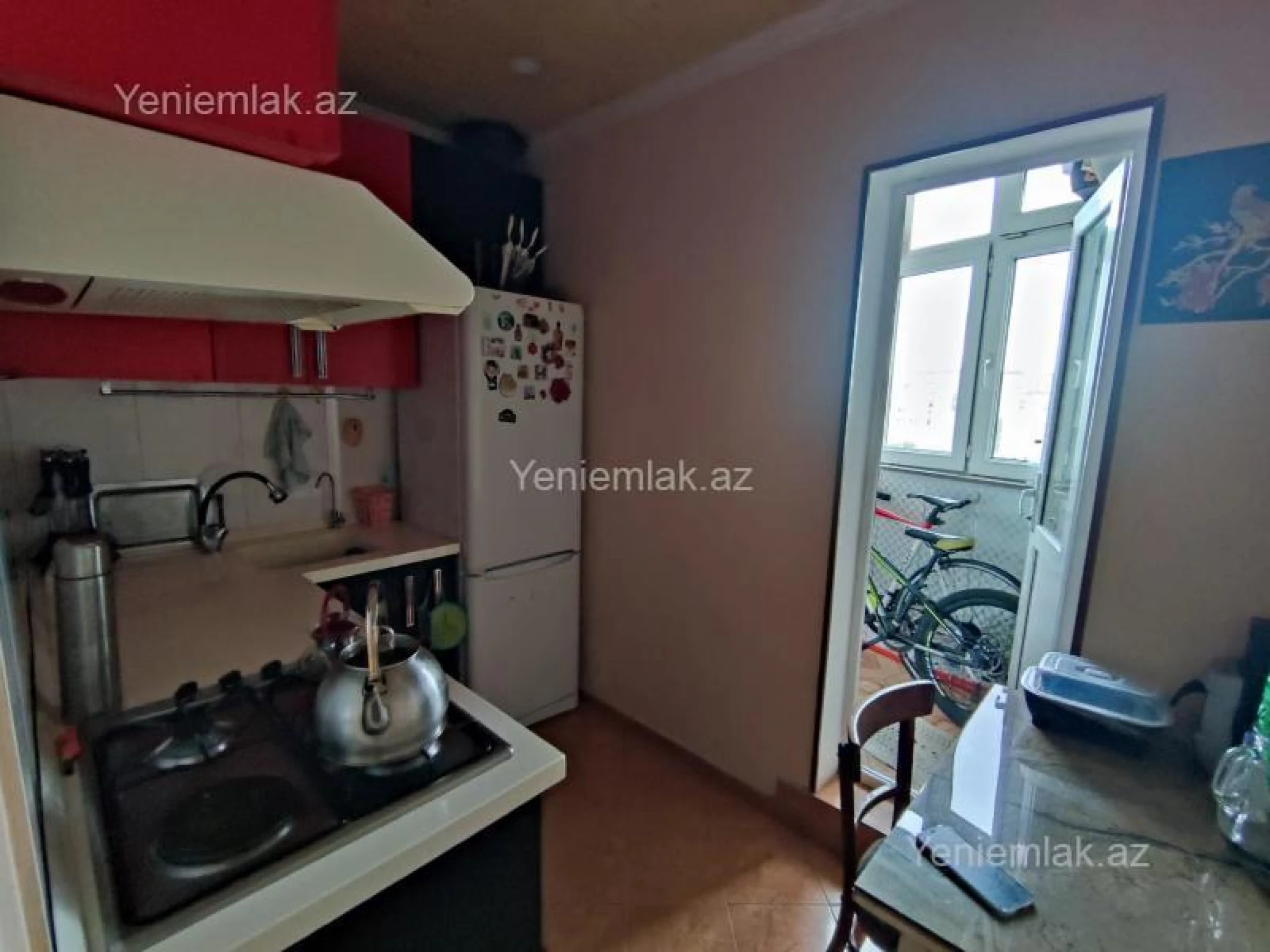 Satılır 2 otaqlı köhnə tikili 52 m²