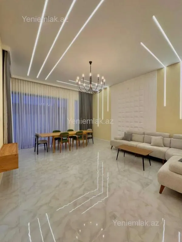 Satılır 4 otaqlı həyət evi 200 m²