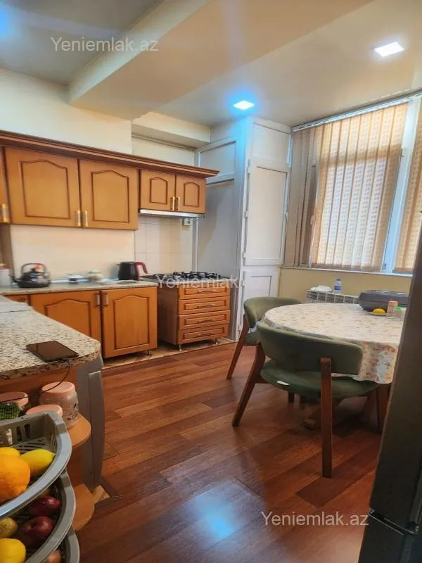 Satılır 2 otaqlı yeni tikili 77.7 m²