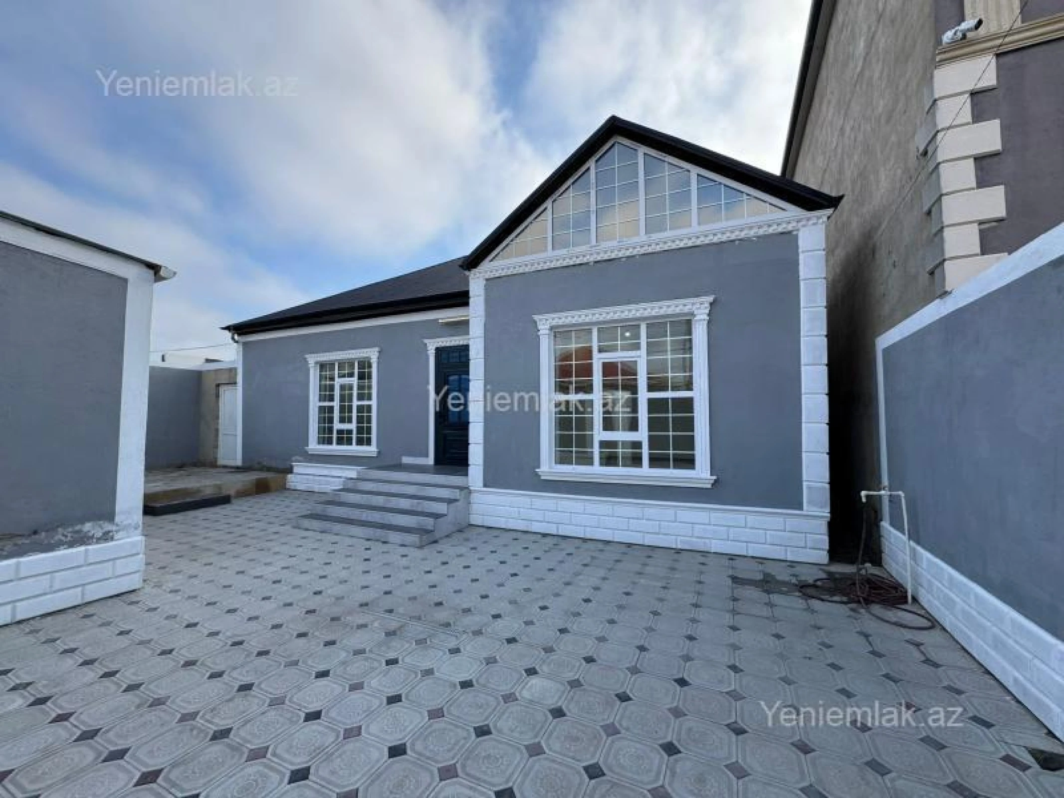 Satılır 4 otaqlı həyət evi 120 m²