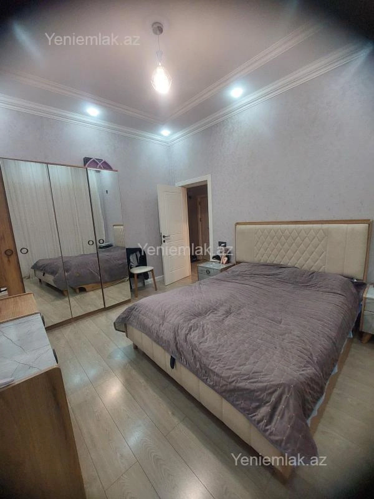 Satılır 2 otaqlı köhnə tikili 57 m²