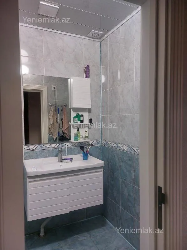 Satılır 2 otaqlı köhnə tikili 57 m²