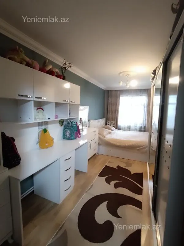 Satılır 3 otaqlı köhnə tikili 70 m²
