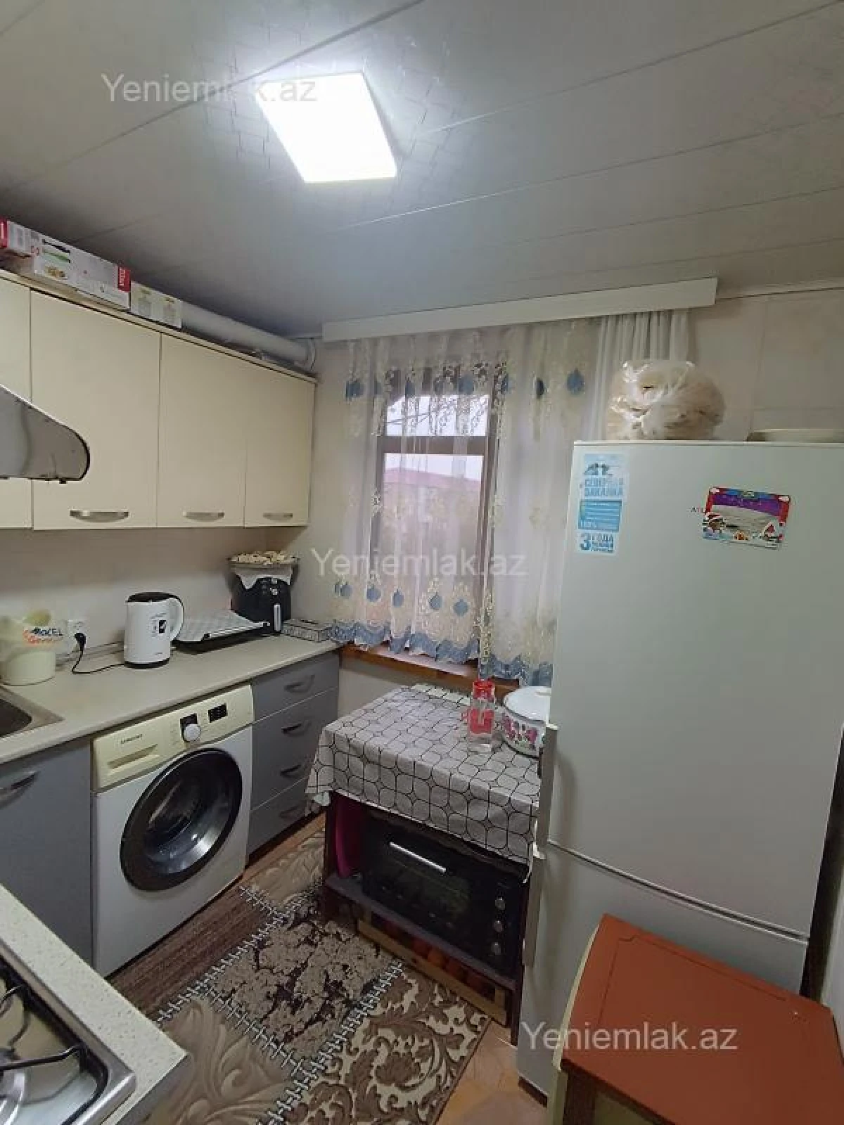 Satılır 3 otaqlı köhnə tikili 70 m²