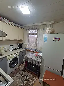 Satılır 3 otaqlı köhnə tikili 70 m²