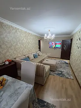 Satılır 3 otaqlı köhnə tikili 70 m²