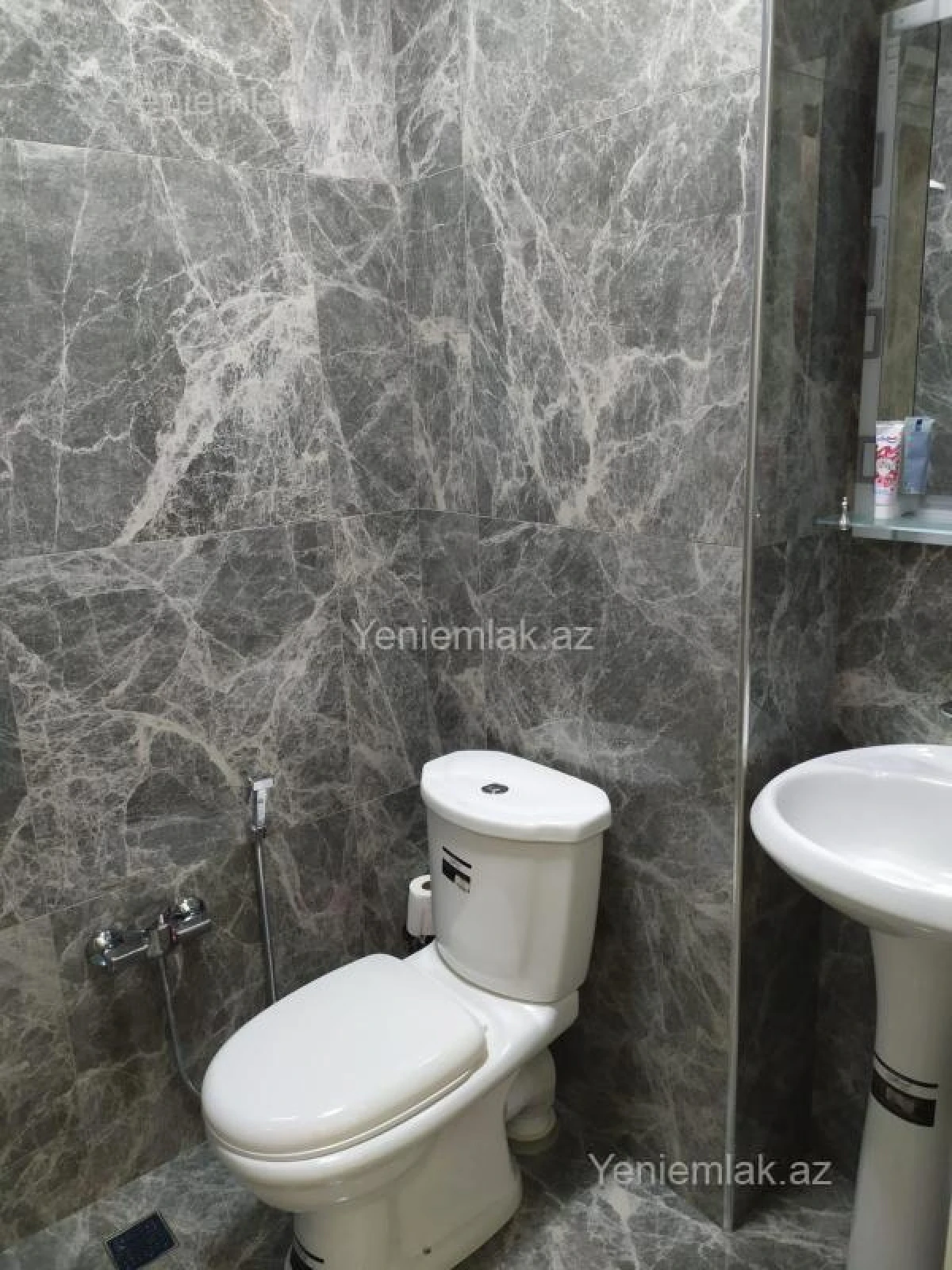 Satılır 3 otaqlı yeni tikili 106 m²