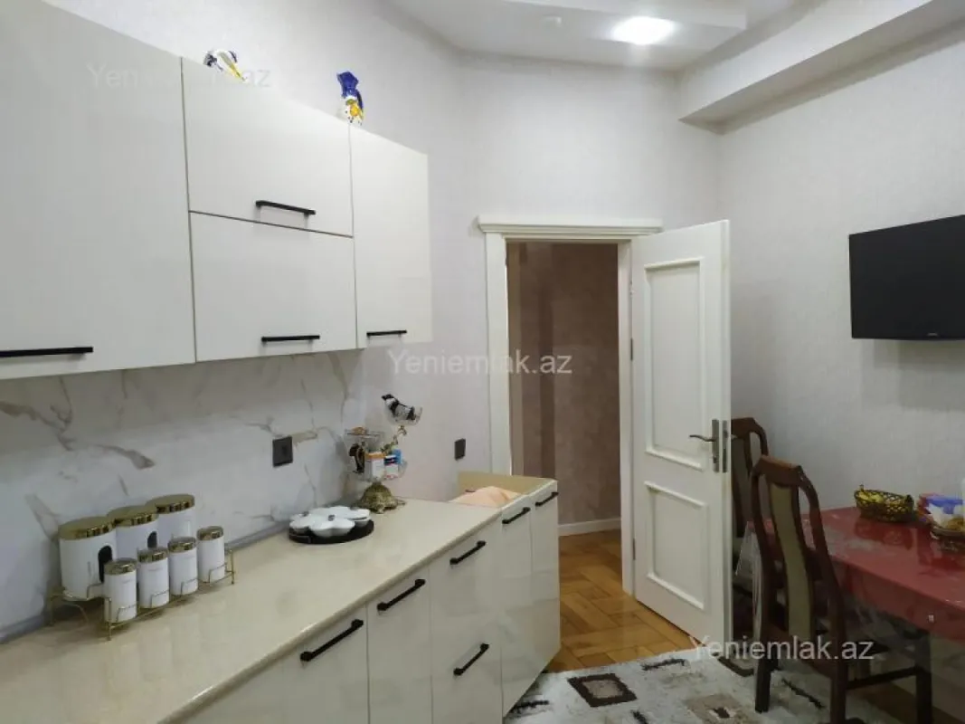 Satılır 3 otaqlı yeni tikili 106 m²
