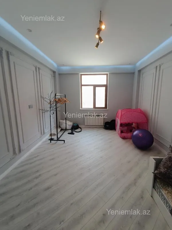 Satılır 3 otaqlı yeni tikili 94 m²