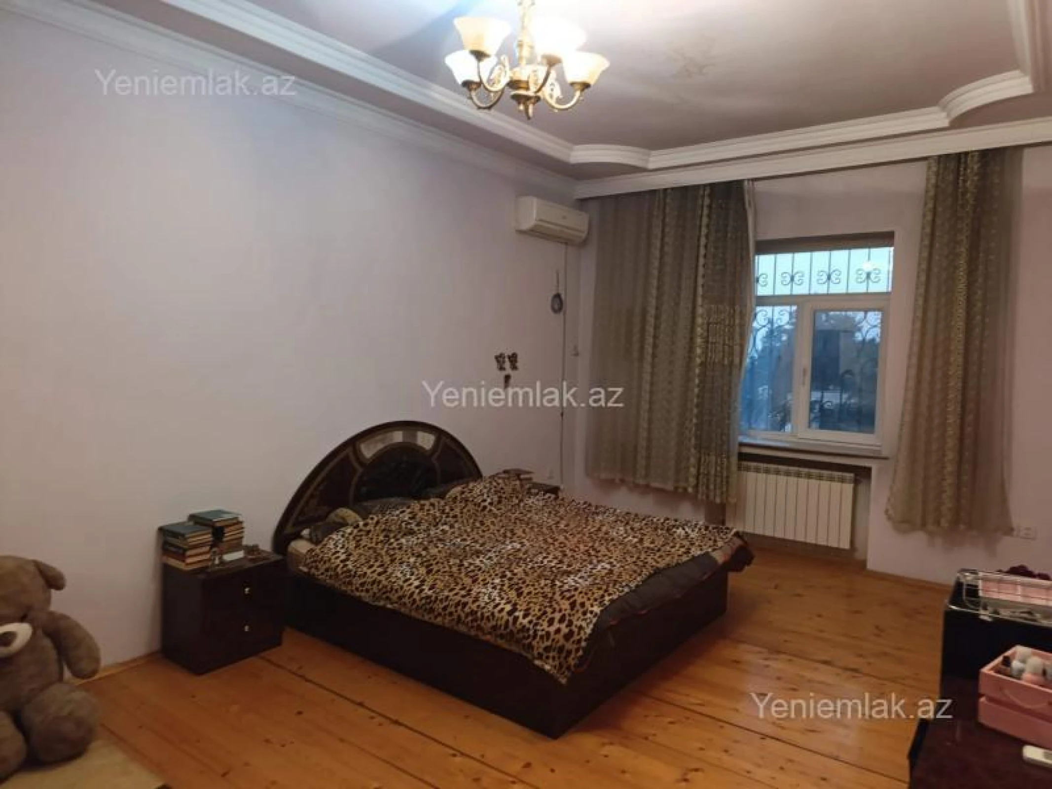 Satılır 6 otaqlı həyət evi 390 m²