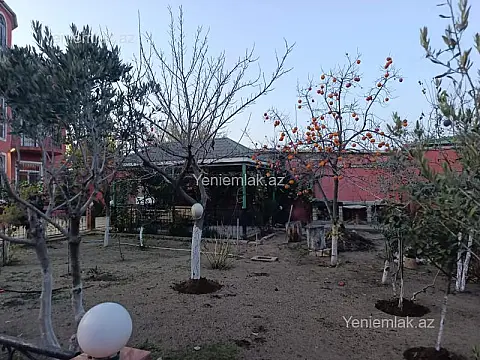 Satılır 6 otaqlı həyət evi 390 m²
