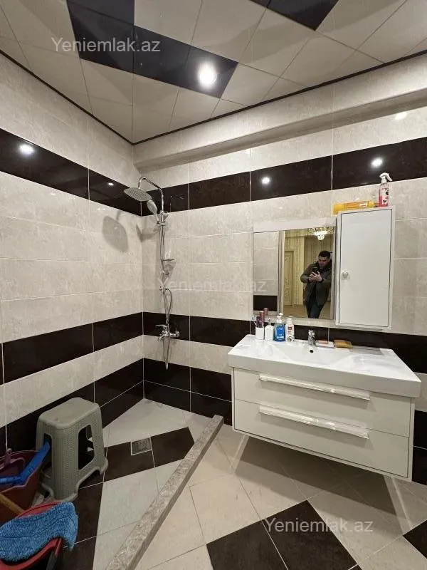 Satılır 3 otaqlı yeni tikili 146 m²