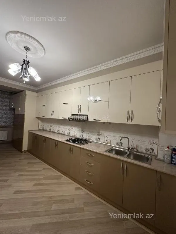 Satılır 3 otaqlı yeni tikili 146 m²