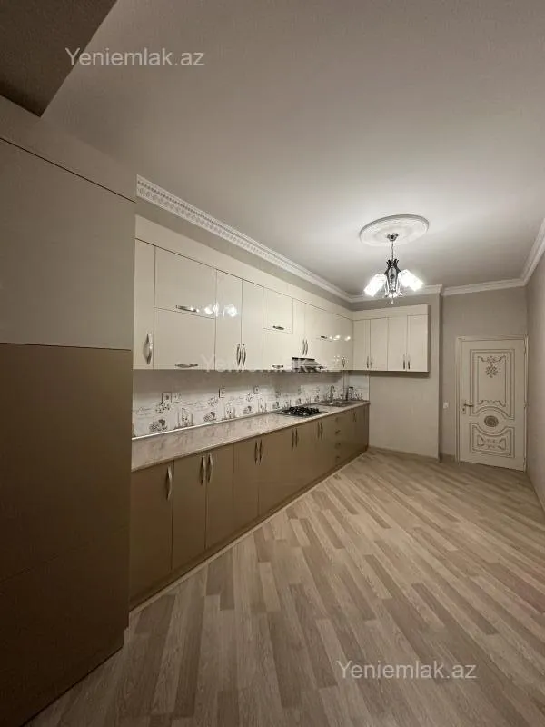 Satılır 3 otaqlı yeni tikili 146 m²