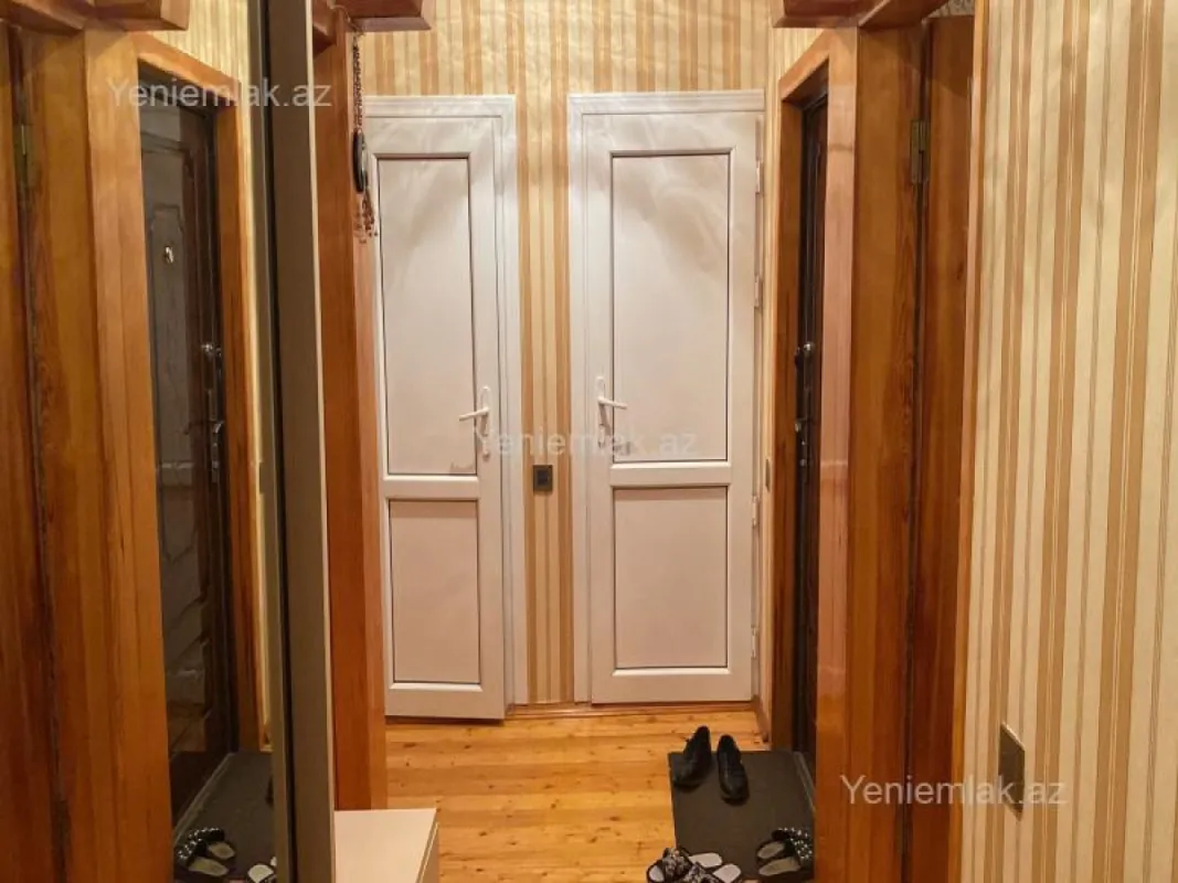 Satılır 2 otaqlı köhnə tikili 55 m²