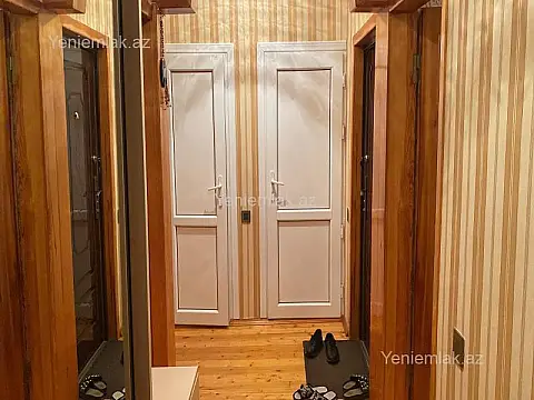 Satılır 2 otaqlı köhnə tikili 55 m²