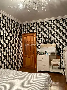 Satılır 2 otaqlı köhnə tikili 55 m²