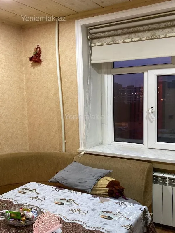 Satılır 2 otaqlı köhnə tikili 55 m²