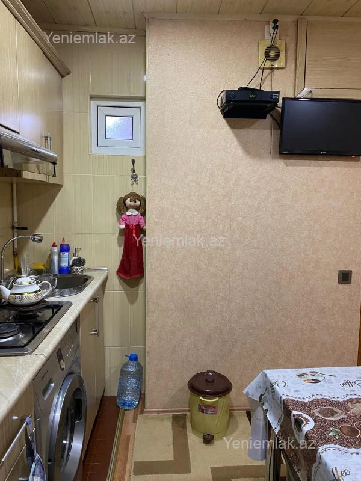 Satılır 2 otaqlı köhnə tikili 55 m²