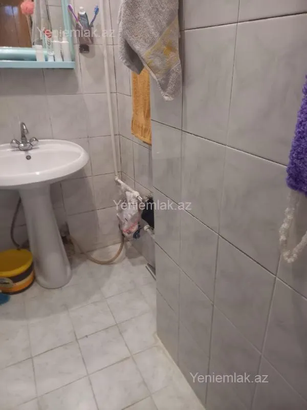Satılır 3 otaqlı köhnə tikili 59 m²