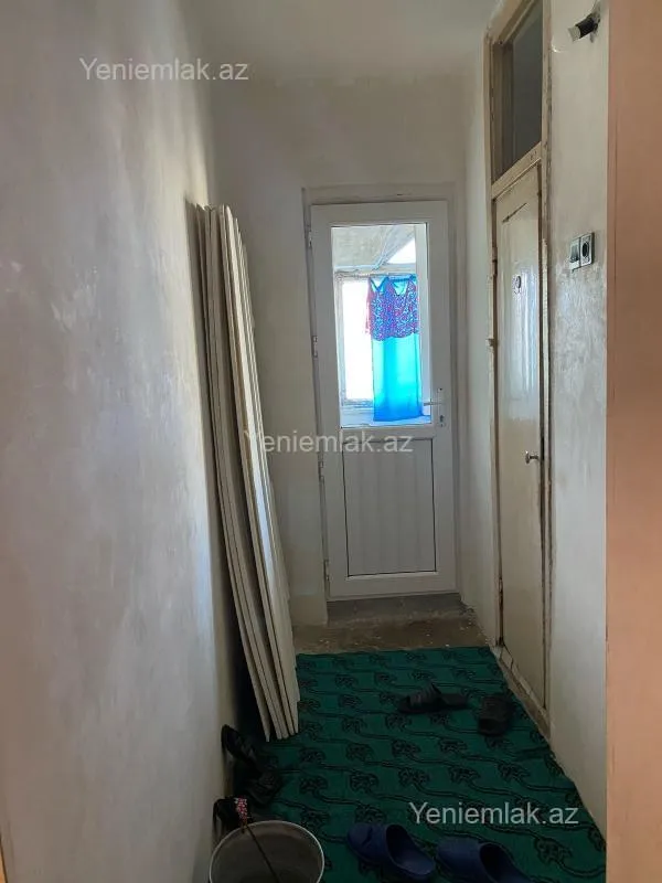 Satılır 3 otaqlı köhnə tikili 70 m²
