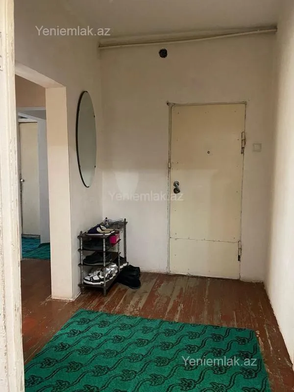 Satılır 3 otaqlı köhnə tikili 70 m²