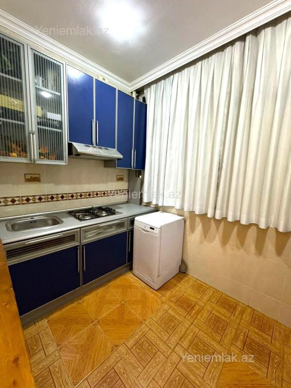 Satılır 4 otaqlı yeni tikili 120 m²