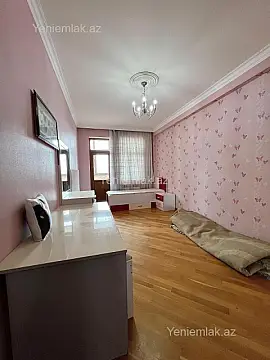Satılır 4 otaqlı yeni tikili 171 m²